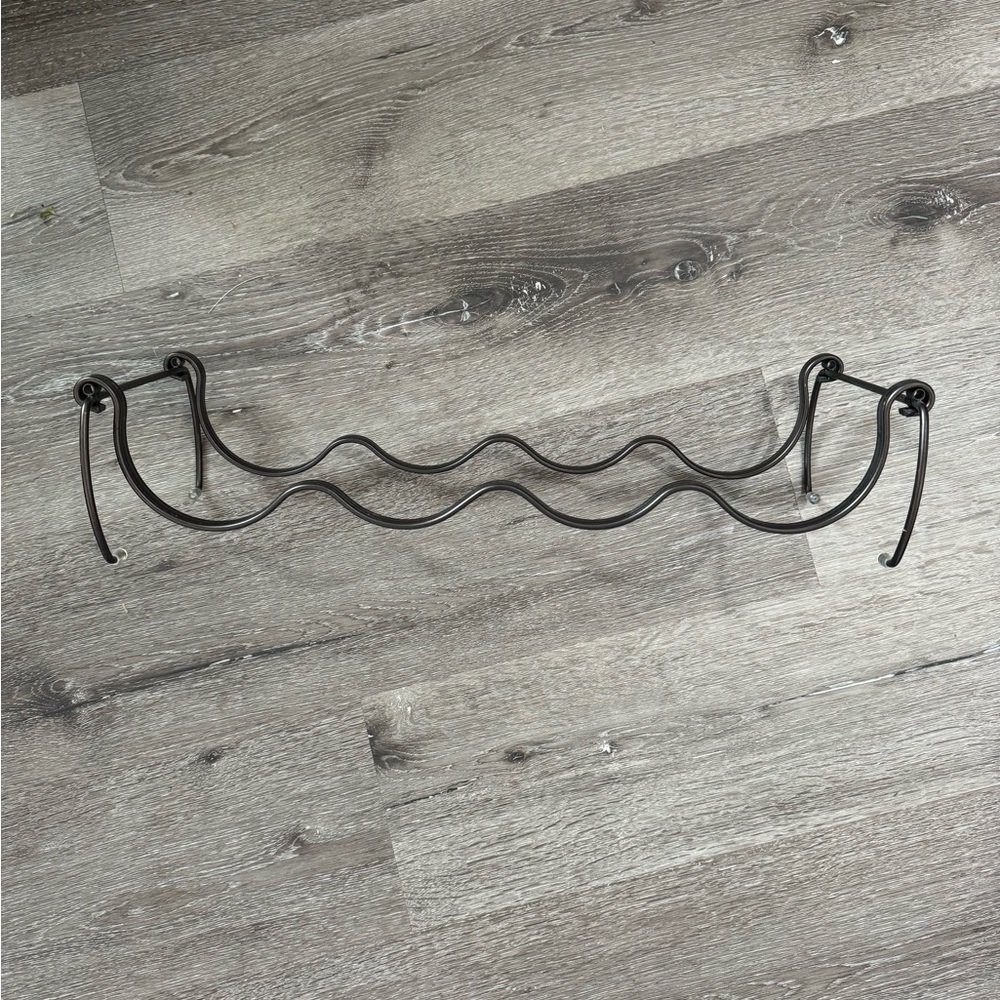 4 bottle countertop wine holder / rack